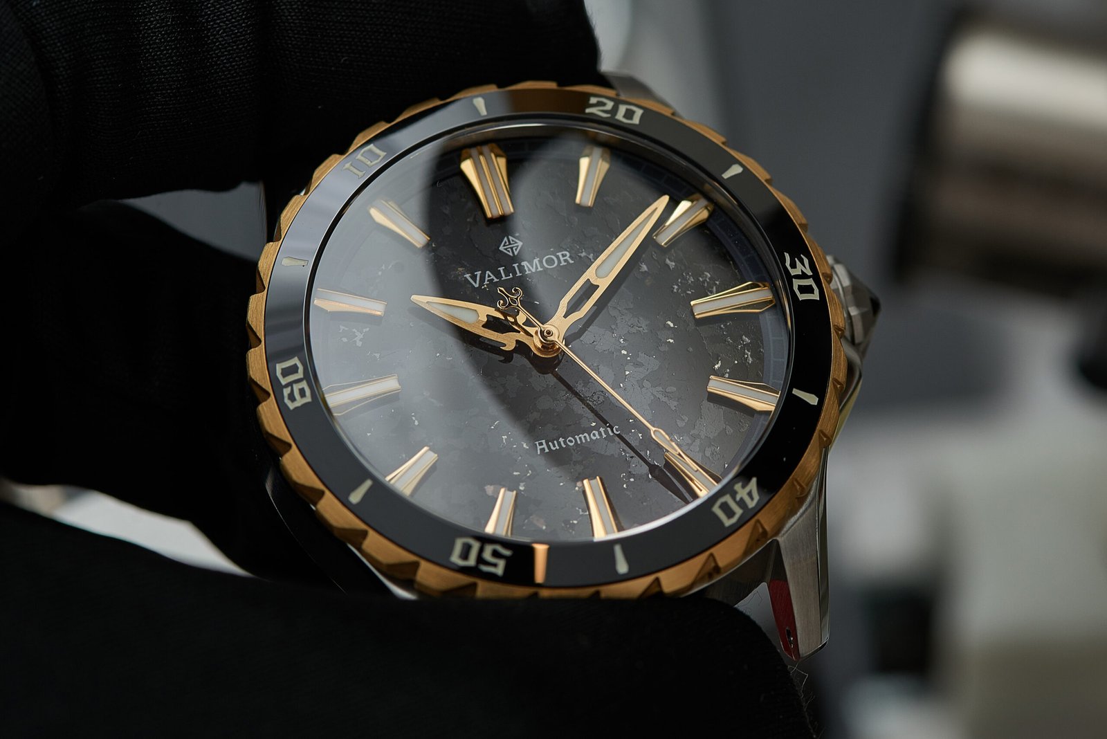 Valimor montre automatique avec cadran en pierre naturelle